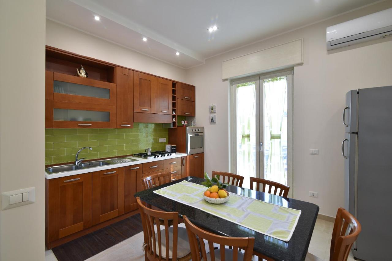 Virginia'S House Apartment Torre Annunziata Exterior foto